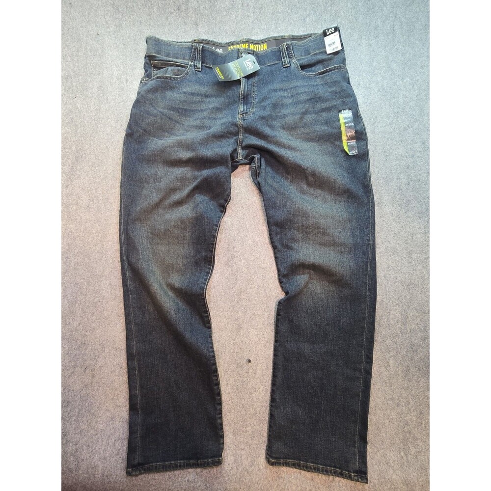 NWT Lee Extreme Motion Straight Fit Tapered Leg Jeans Mens 46x32 Maverick Blue